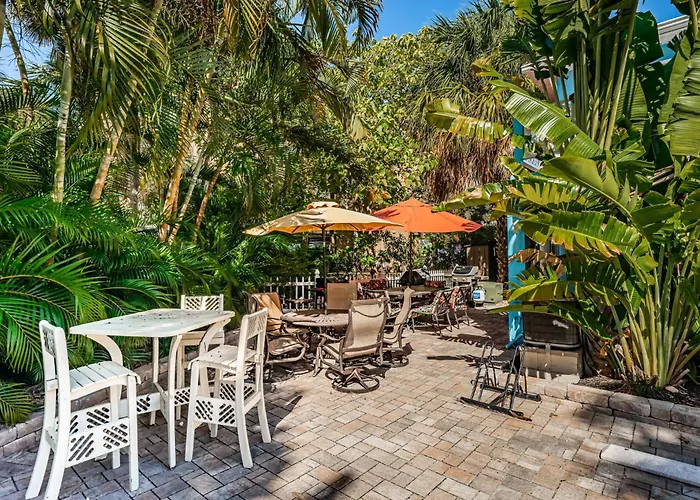 Blue Water Beachside 3 Apartment *