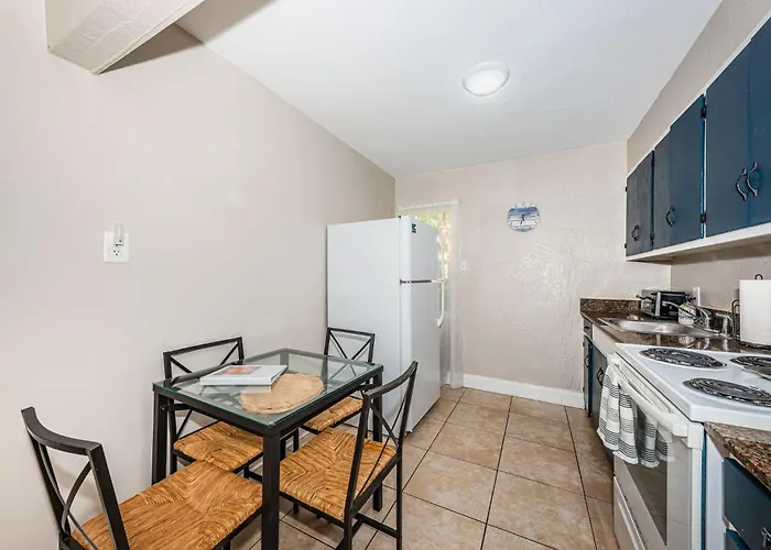 Apartment Blue Water Beachside 3 *