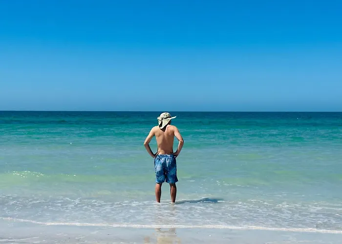 Blue Water Beachside 3 *