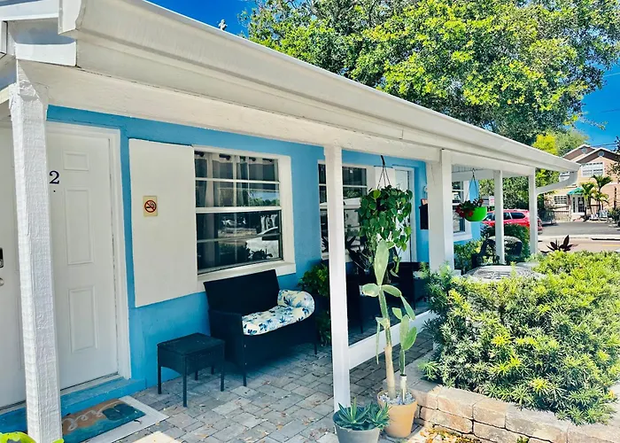 Blue Water Beachside 3 Apartment